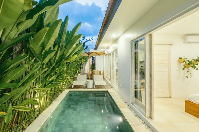 Stylish 1BR pool villa close to beach with office — photo 4