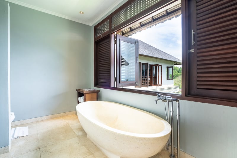 Immaculate 3-4BR Villa with Butler Service and Spa 38