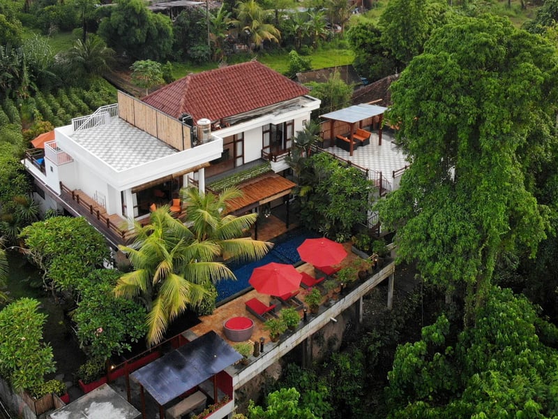The Magic Villa 1
