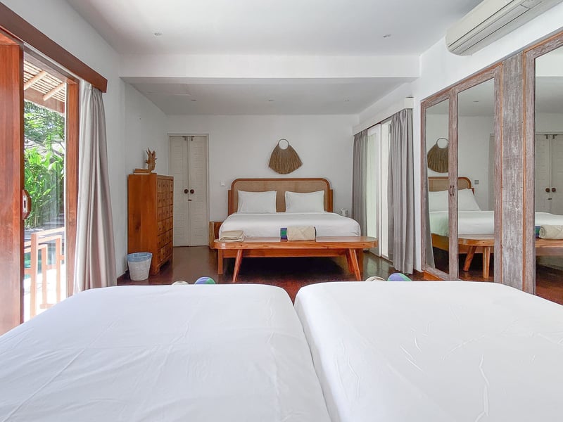 Family & Group 6/7BR villa • 1000sqm • Walk to POI 11