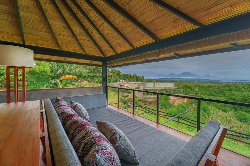 Villa Baja Barat 1