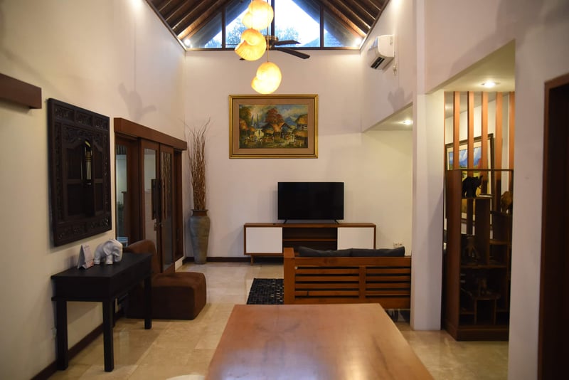 Walks to the beach - Villa with Gazebo 9