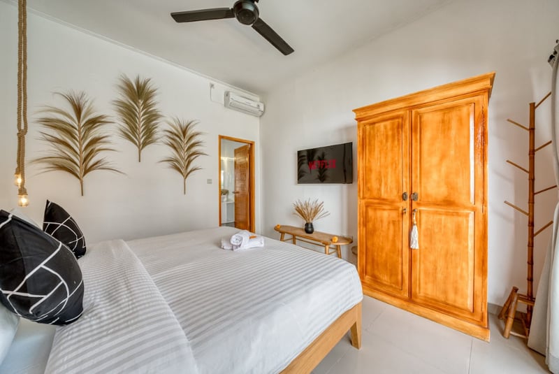 Holy's Villa 23