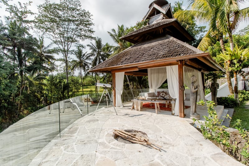 Look Out Across Beautiful Rice Fields From Love Ashram Villa 11