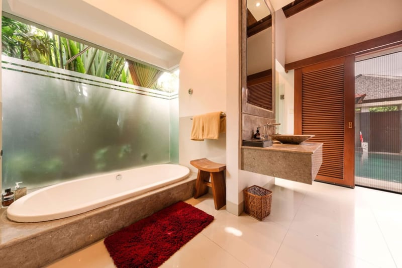 Ultra Deluxe Spa Villa, 5 min Beach, Seminyak 32