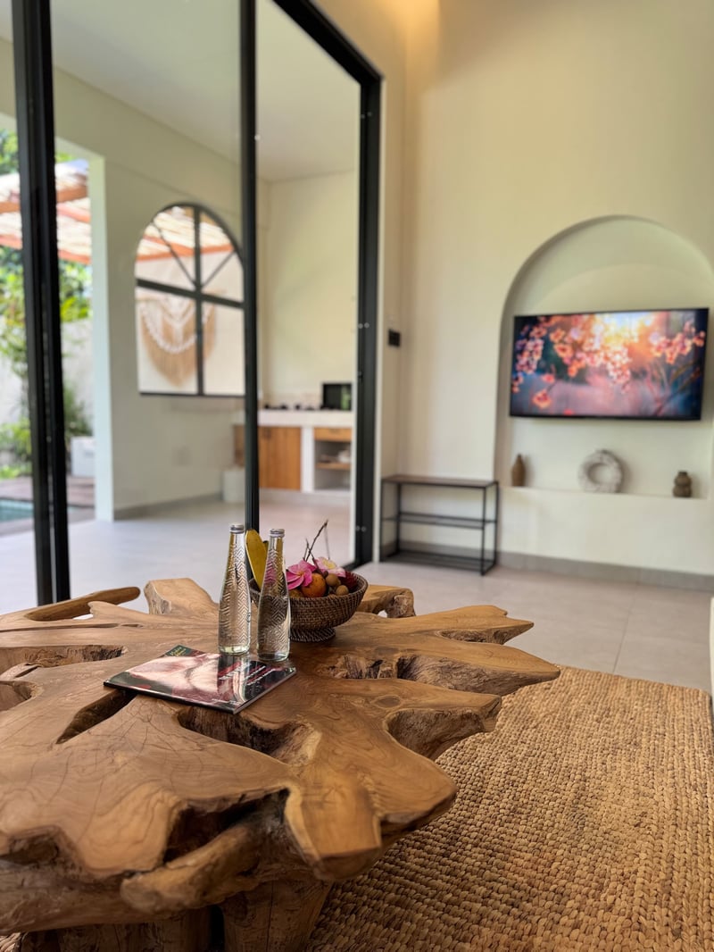 Romansa villa, a calm and tropical pool villa 13