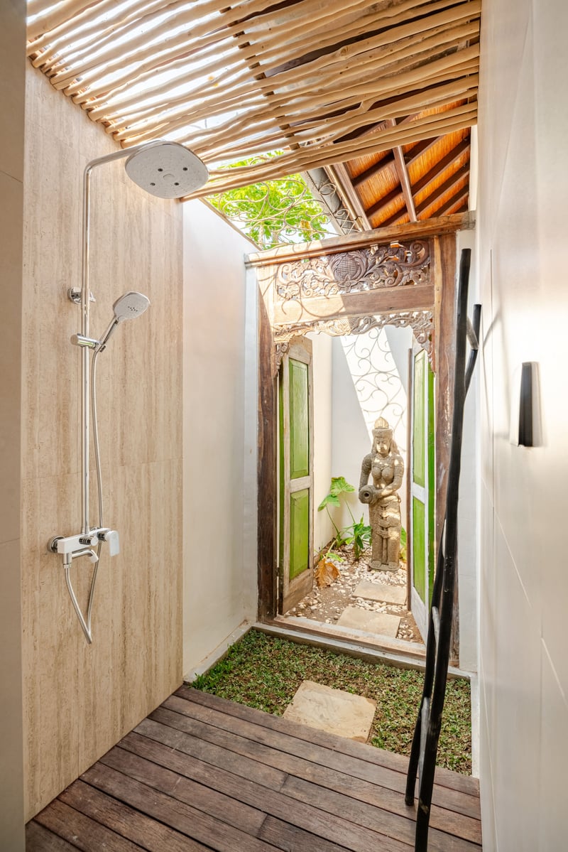 Damira 3BR Villa w/Pool, Seminyak 23