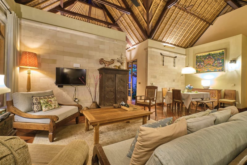 Balinese Antiques 2BR Villa 15 Mins to Ubud Centre 11