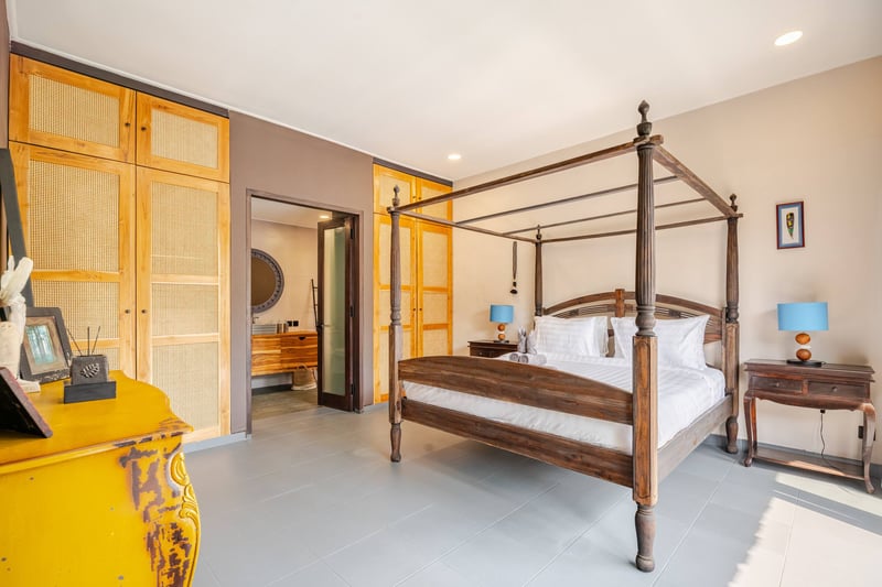 Damira 3BR Villa w/Pool, Seminyak 12