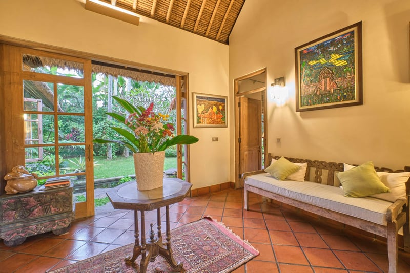 Balinese Antiques 2BR Villa 15 Mins to Ubud Centre 10