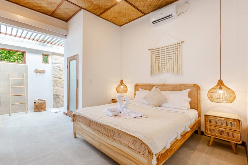 Timeless Chic 4BR Private Pool Villa • Petitenget 24