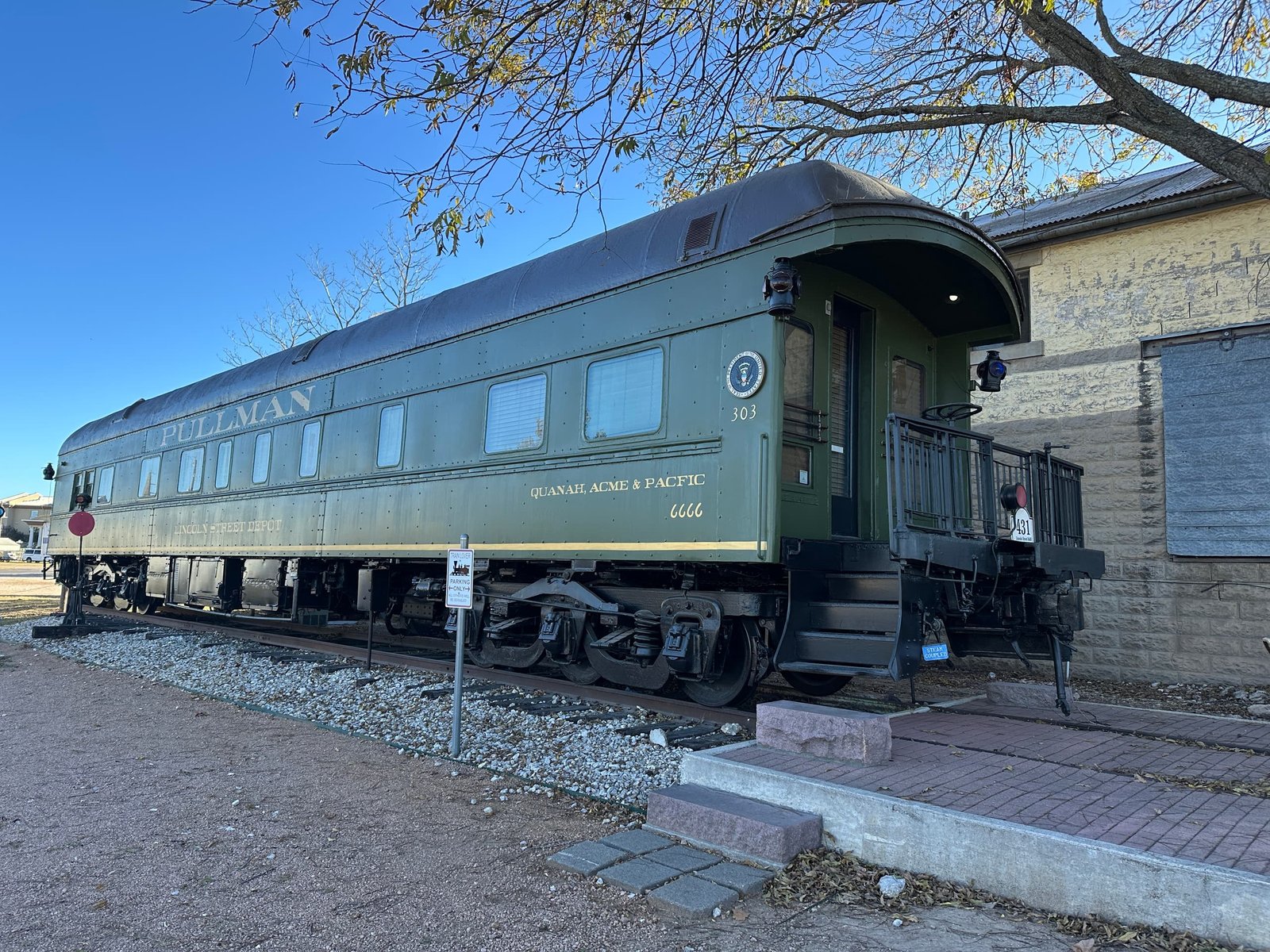 Pullman Train Car — photo 2