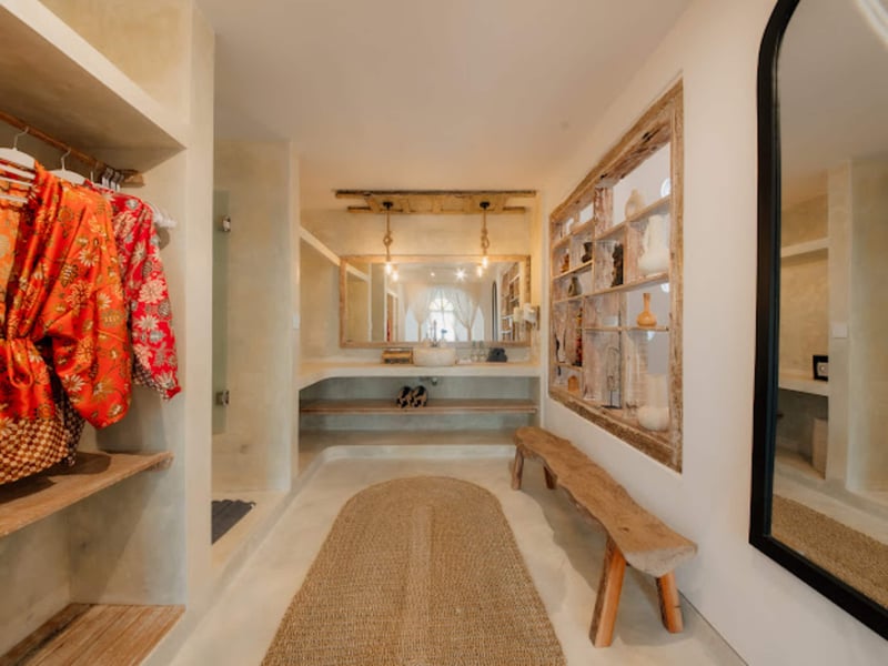 Pabuan villa, private & ethnic 36