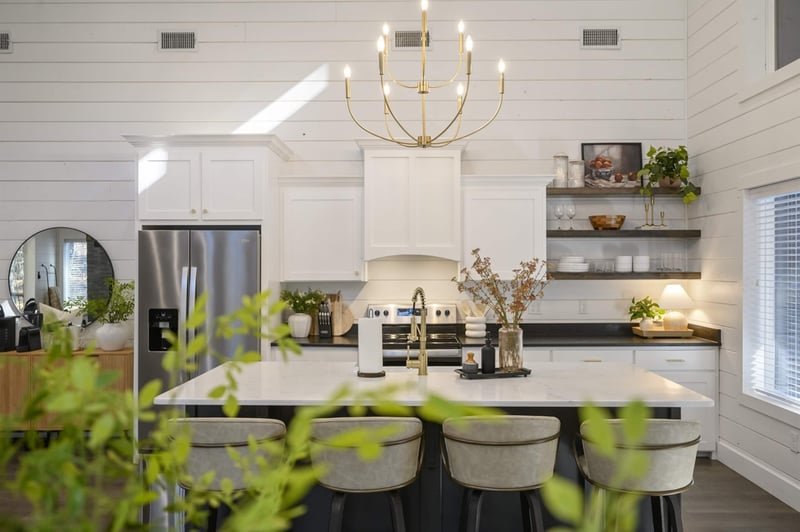 Romantic, Spacious, Modern Cabin — photo 2