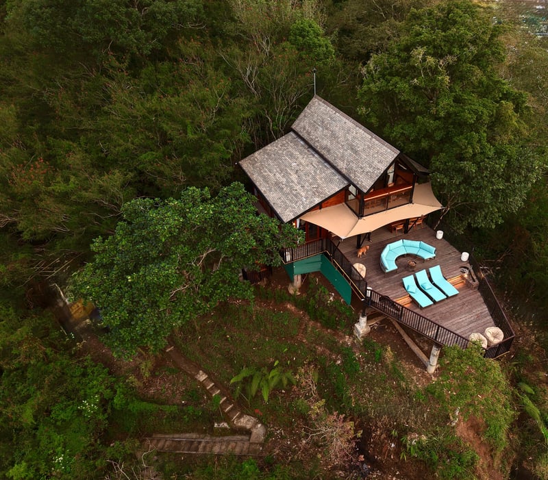 Cabin in the Clouds nestled in Bali's Mountains — photo 3