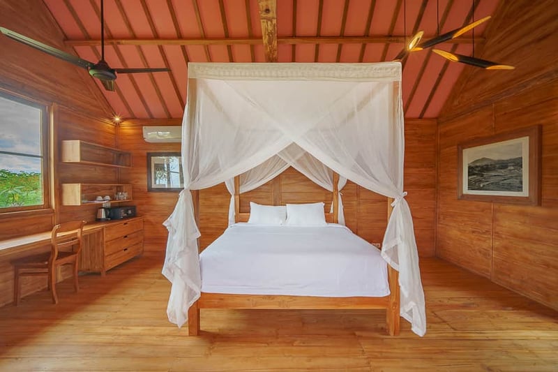 Kesambi 4 wooden house 16