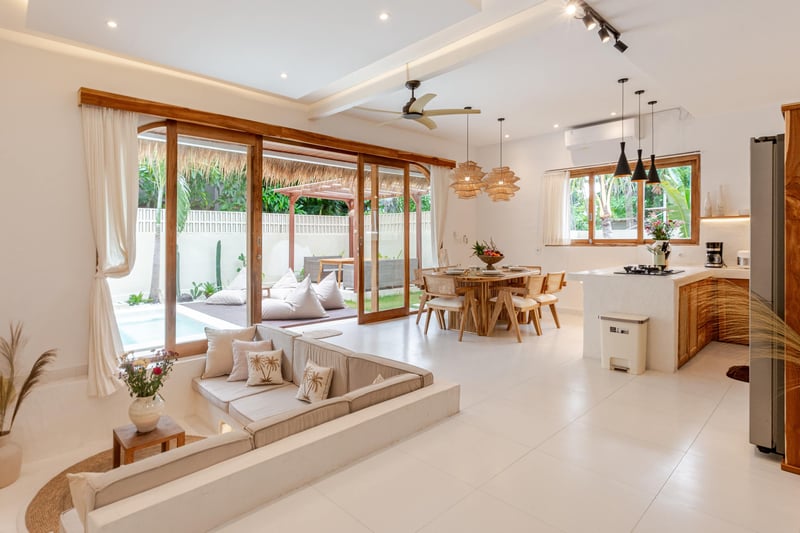 Chic 3BR Pool Villa • Canggu • Walk to Reload Gym 10
