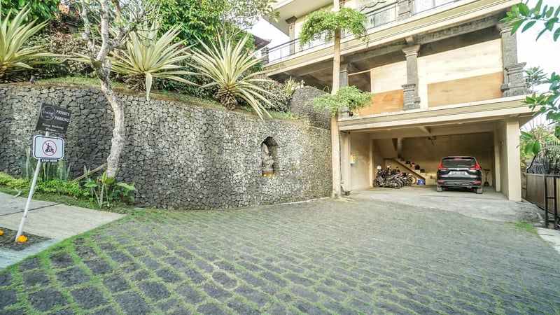 6 Bedroom villa with rice field view 27