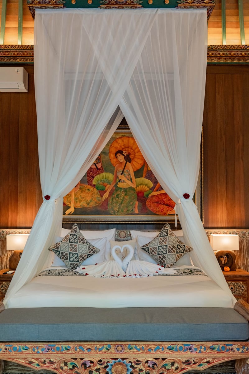 Luxury 1-BR Romantic Balinese Private Villa Ubud 11