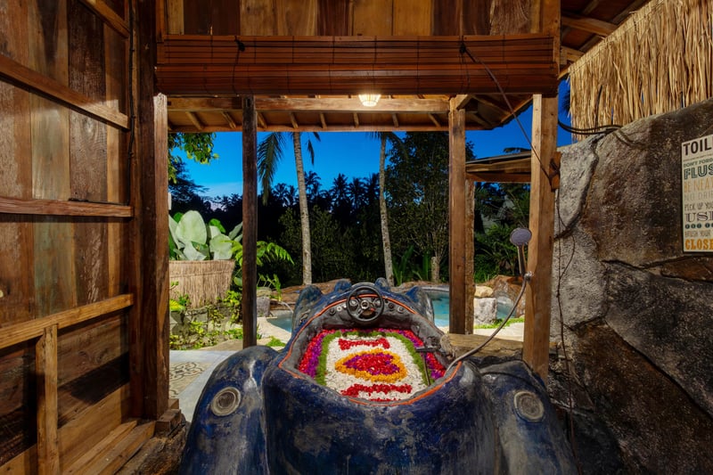 private jungle cabin + private poll + jungle view 24