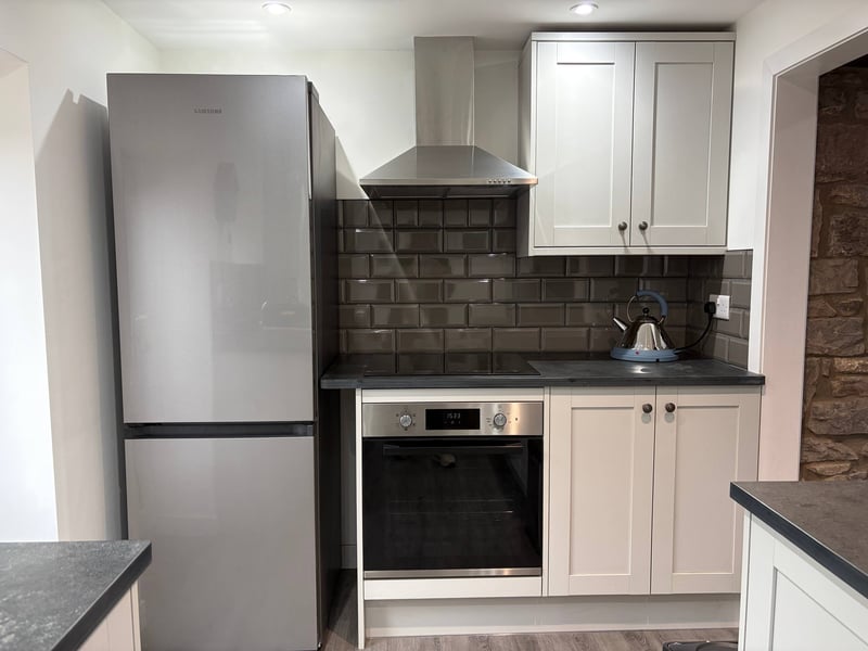 10 Crickhowell Cottages, Town Centre Location 23