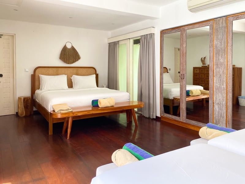 Family & Group 6/7BR villa • 1000sqm • Walk to POI 10