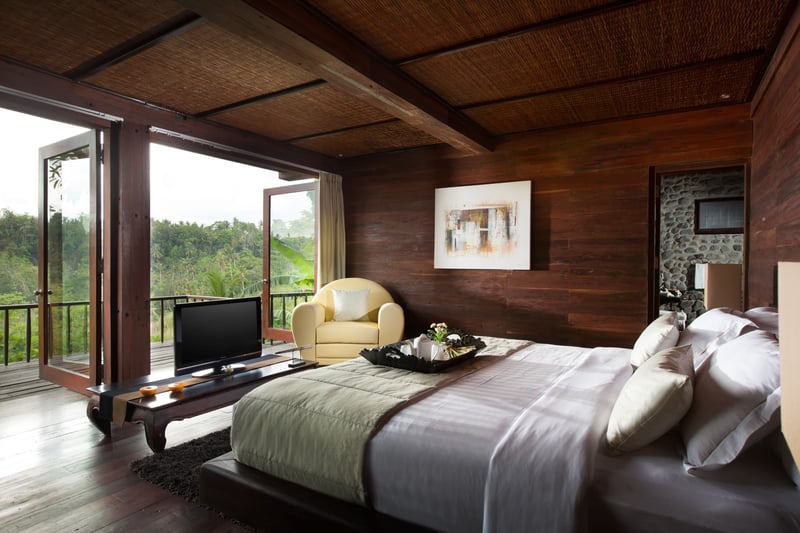 Kamaniiya River Villa Sayan 6