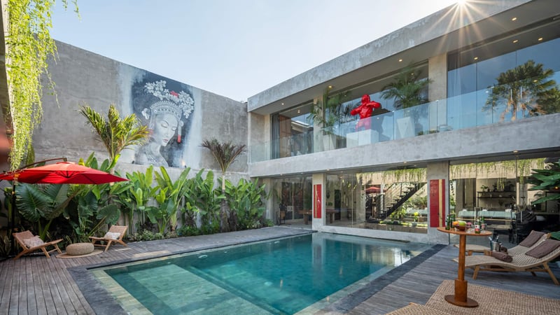 Artistic 4BD Villa with Private Pool & Jungle Vibe — photo 2