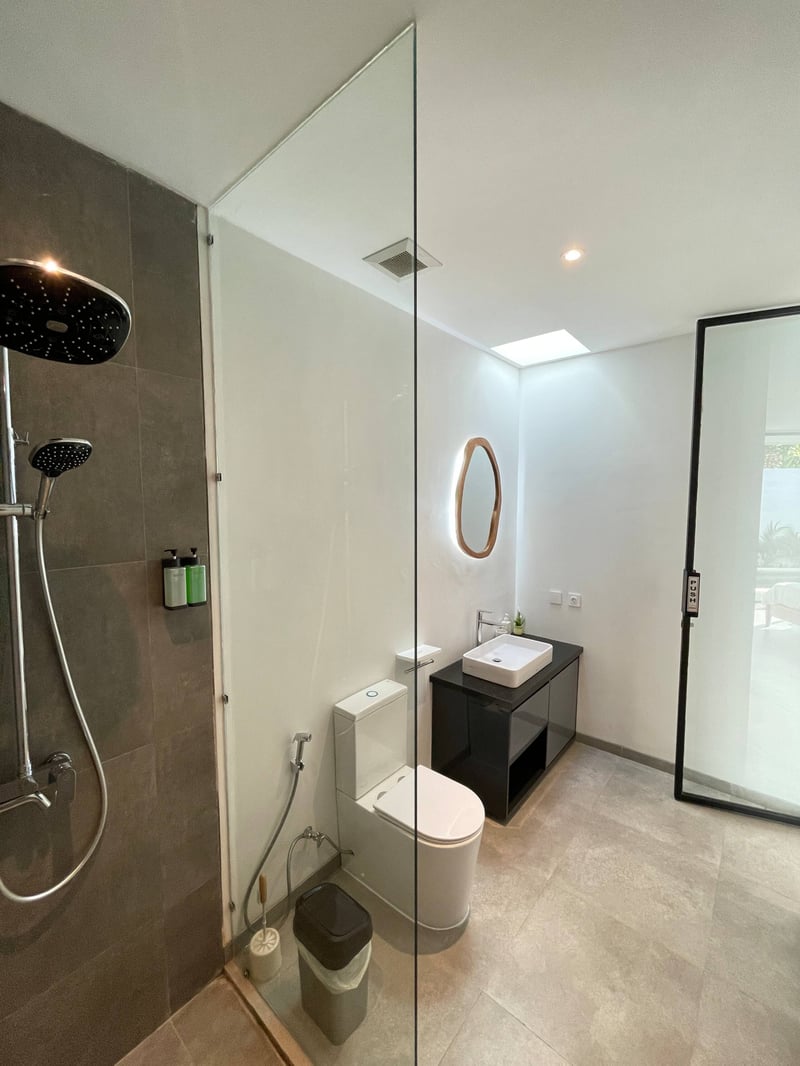 Sunflower Bali Villa 3BR Legian Double Six Beach 35