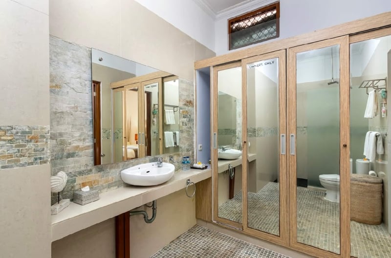 Villa Raffaela Legian-Stunning 5 star 4 Bed & Bath 16