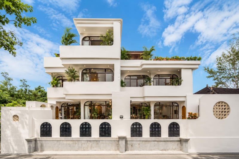 3BR Canggu Villa | Pool, Rooftop, Near Beach Clubs — photo 3