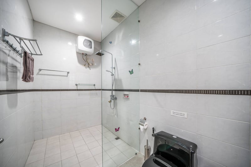 3 Bedroom Private Pool Villa in Kuta! 27