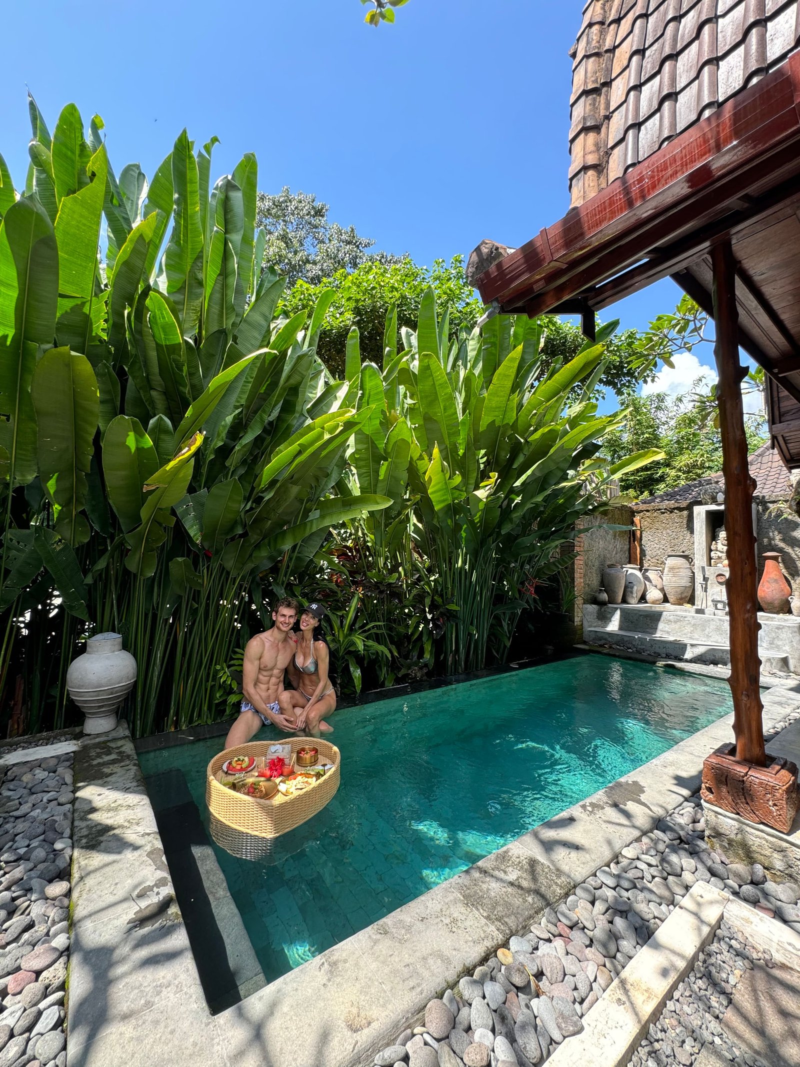 Pabuan Villa, private, bergaya etnik dan romantis — photo 2