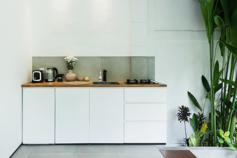 CONTEMPORARY POOL HOUSE - Seminyak 18