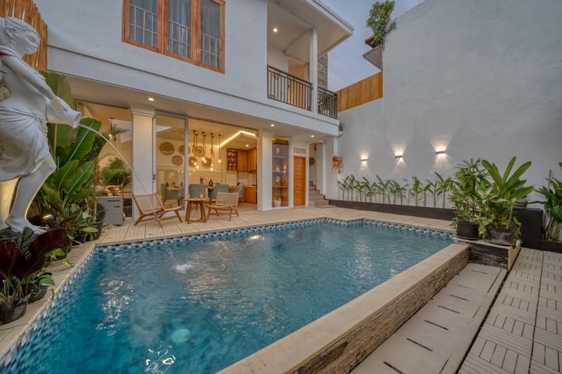 Holy's Villa 26