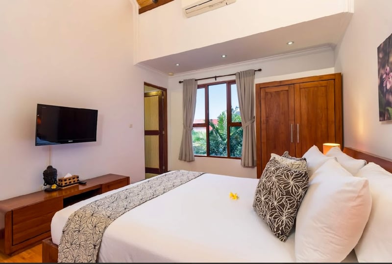 Villa Raffaela Legian-Stunning 5 star 4 Bed & Bath 26
