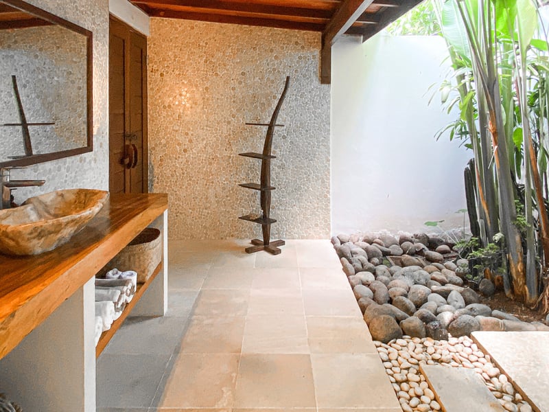 XL Tropical Estate • 4BR • Quiet • Next to POI 39