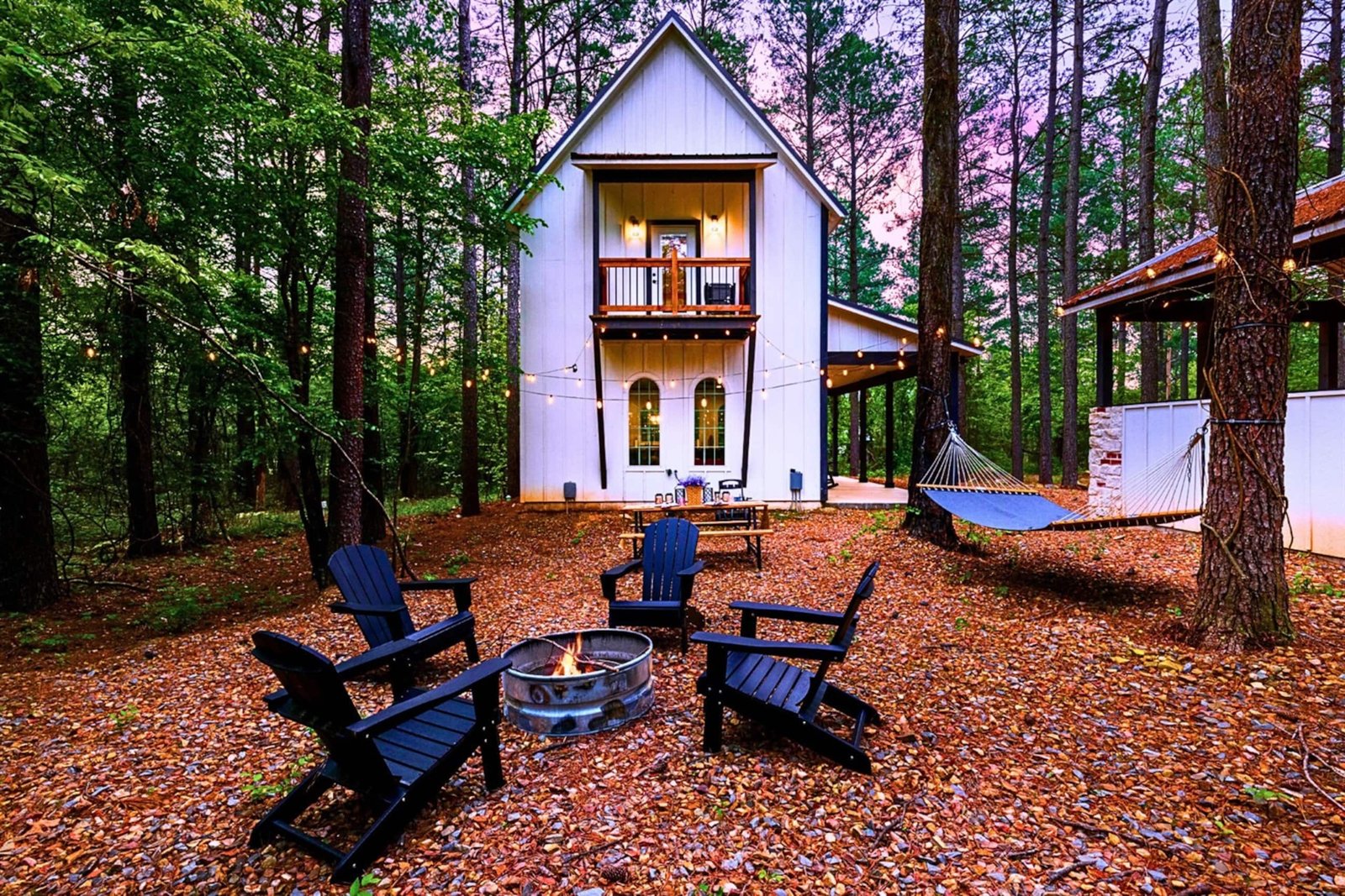 Romantic Retreat Cabin — photo 2