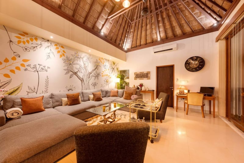 Ultra Deluxe Spa Villa, 5 min Beach, Seminyak 9