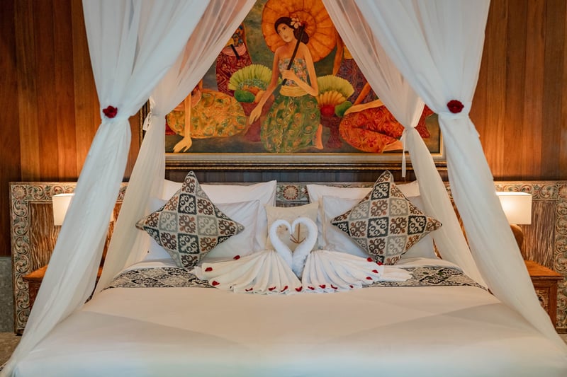 Luxury 1-BR Romantic Balinese Private Villa Ubud 14