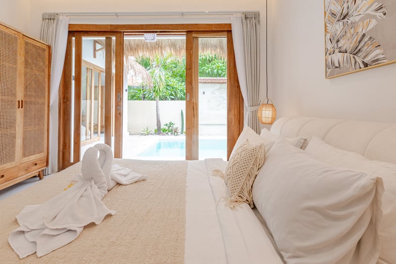 Chic 3BR Pool Villa • Canggu • Walk to Reload Gym 33