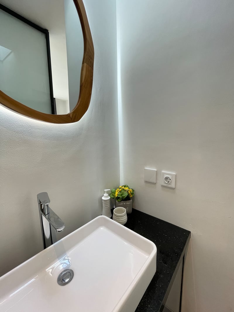 Sunflower Bali Villa 3BR Legian Double Six Beach 32