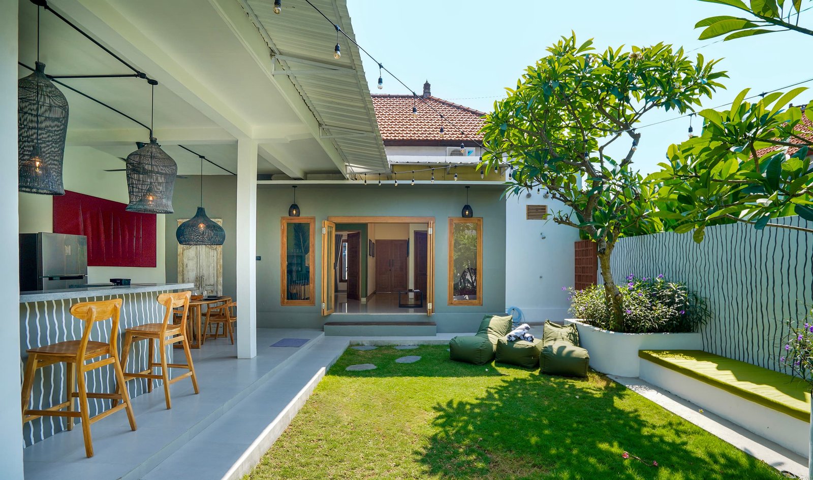 Muscle beach villa — photo 2