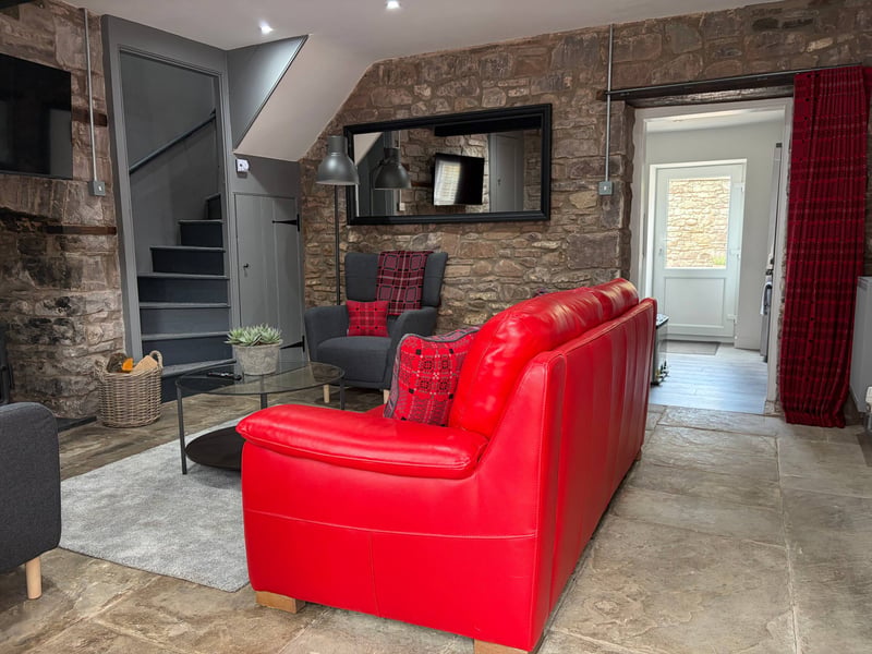 10 Crickhowell Cottages, Town Centre Location 9