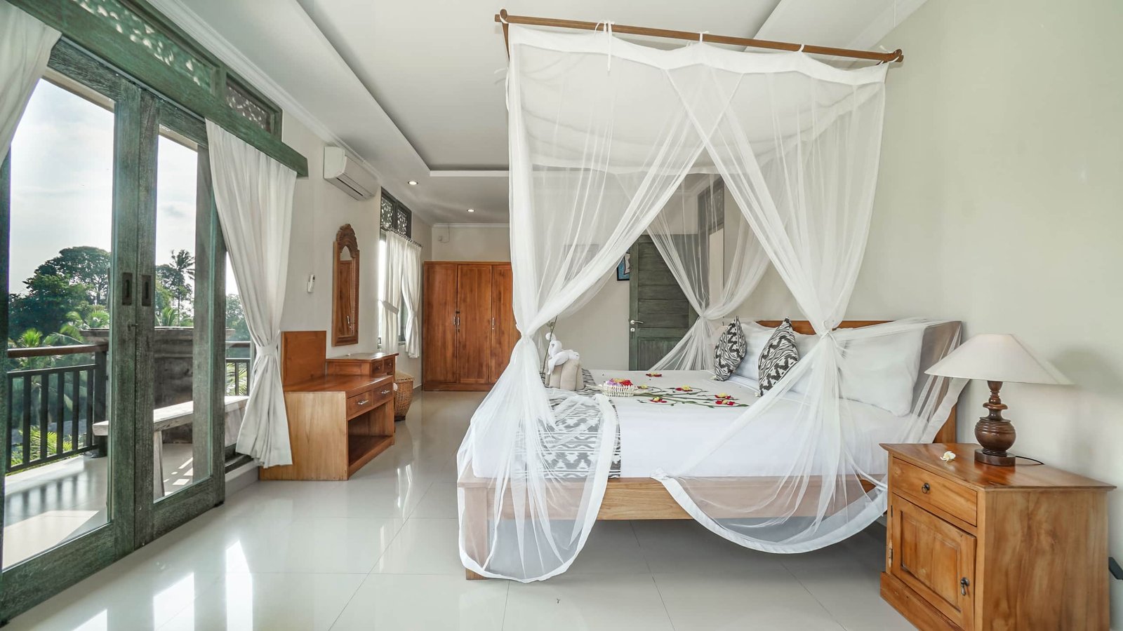 2BR with Panoramic Rice Field View — photo 2