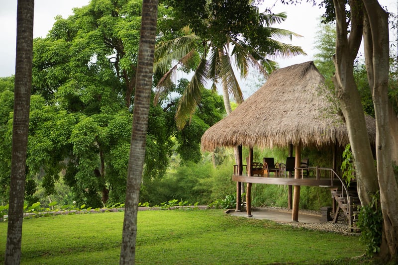 Kamaniiya River Villa Sayan 8
