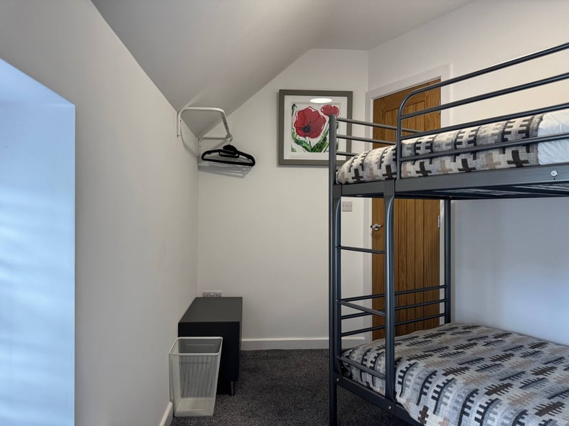 12 Crickhowell Cottages, Town Centre Location 24