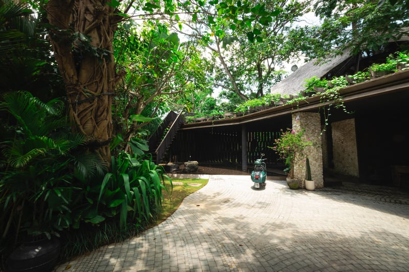 Lost Villa | Award-Winning Estate + 5-Star Staff 15