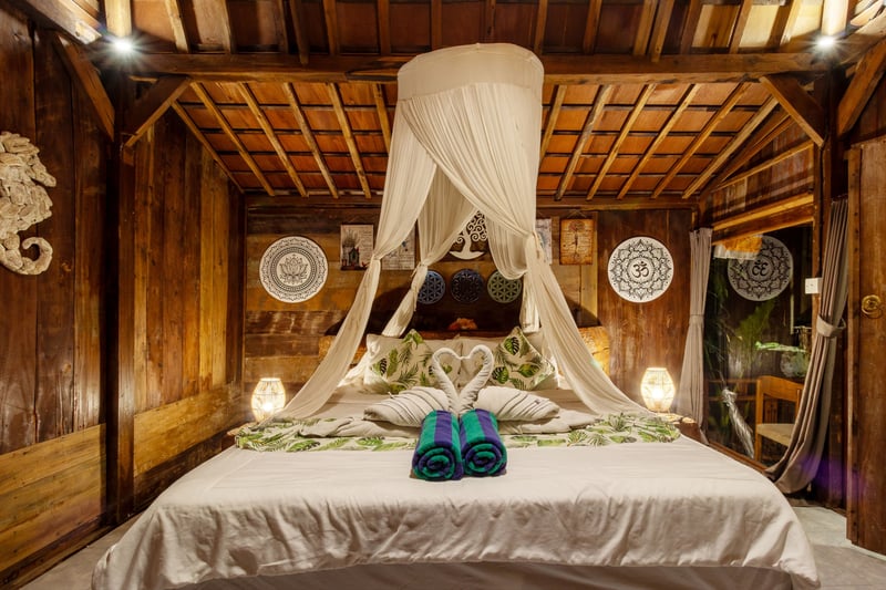 private jungle cabin + private poll + jungle view 16