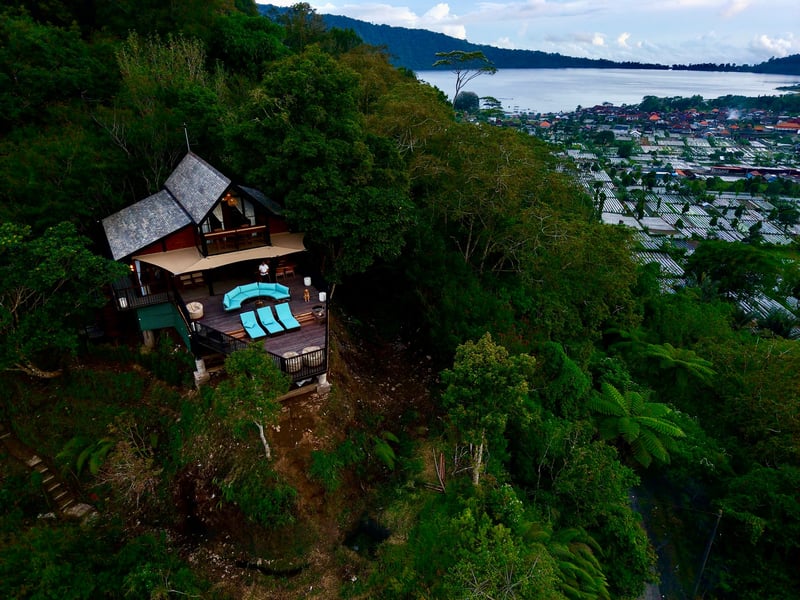 Cabin in the Clouds nestled in Bali's Mountains — photo 4
